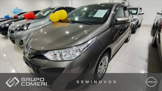 TOYOTA YARIS 1.3 16V FLEX XL LIVE MULTIDRIVE TOYOTA YARIS 1.3 16V FLEX XL LIVE MULTIDRIVE